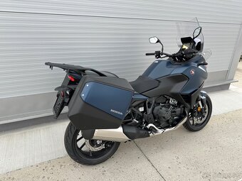 Honda NT1100 DCT model 2024 - 3