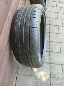 Pneu BMW 730D - 3
