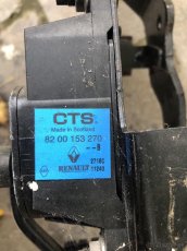 Renault Megane II - Akceleračný pedál OEM 8200153270 - 3