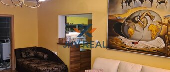 JKV REAL ponúka na predaj luxusný apartmán s terasou a panor - 3