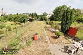 ABSOLUTE REAL / ZÁHRADA 437 m2, BA DNV, CHATA,ELEKTRINA,VODA - 3