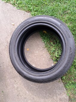 Zimne gumy Hankook 235/50 R19 rok 2021, hlboky dezen - 3