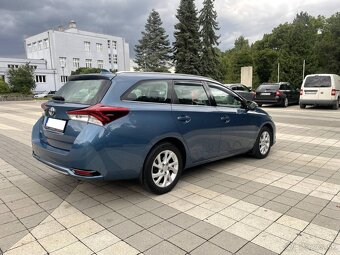 Toyota Auris Touring Sports 1.6 l Valvematic Executive - 3