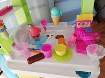 Play-Doh zmrzlinársky vozík - auticko - 3