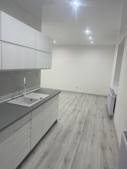 2 izbový byt s balkónom - 3