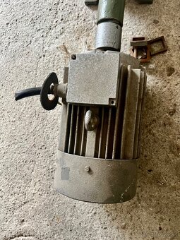 3 lamelove čerpadlo 380W - 3