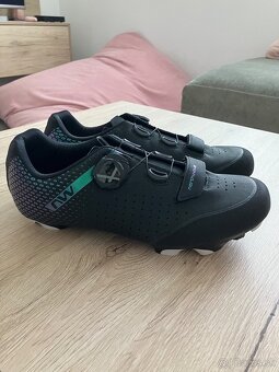 Dámske tretry veľ.41 - 3