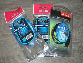 Predam AKASA SATA 3.0 kable, cisto nove, original zabalene - 3