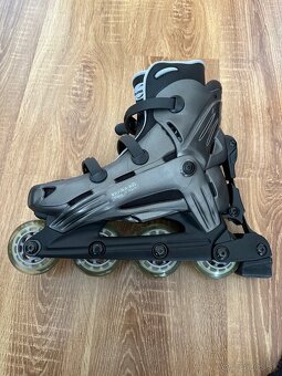 Kolieskové korčule Rollerblade s chráničmi veľ-42 - 3