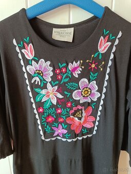 Krásne vyšívané šaty ala Jaroslava Wurll Kocanova - 3