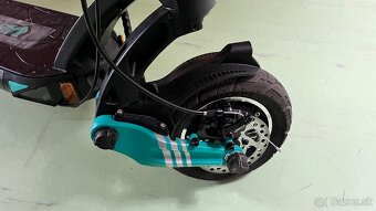 Znížená cena Predám elektrickú kolobežku Vsett 9+ - 3