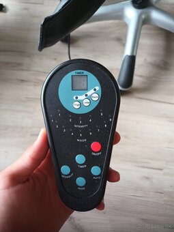 Čierna masážna stolička - 3