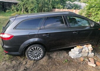 Rozpredám Ford Mondeo Mk4 na náhradné diely - 3