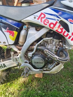 Yamaha YZf 250 - 3