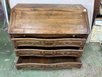 Starý drevený sekretár - 3