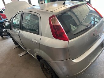 Rozpredám na diely Fiat Grande Punto 1.3 JTD 199A3000 - 3