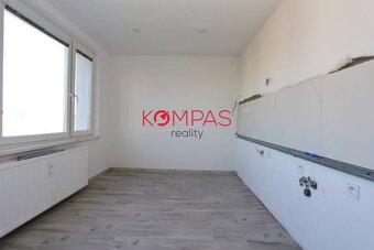 KOMPLETNE PREROBENÝ 2-IZB.BYT S LODŽIOU VO VYHĽADÁVANEJ LOKA - 3