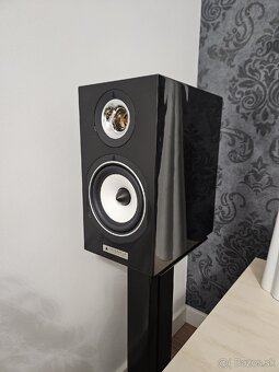 Triangle + Rotel - 3