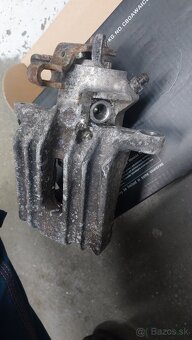 Na VW Golf 4 brzdový stmeň - 3