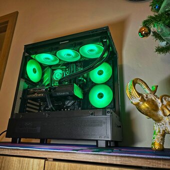 REZERVOVANE - i5-14400F / RTX 4070 SUPER - Hračka na 4K - 3