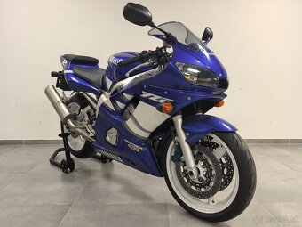 Yamaha YZF-R6 - 3