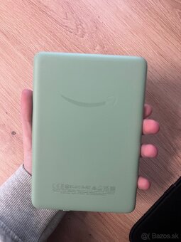 Čítačka e-knihy Kindle 2024 - 3