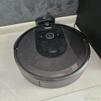 Roomba i7158 - 3