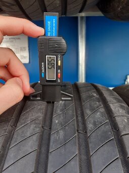 225/45R17 Michelin - 3