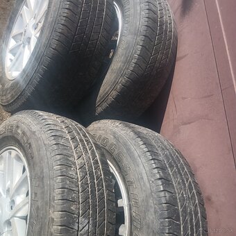 Predám 17 kolesá Toyota hilux - 3