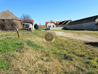 PREDAJ pozemok 3781 m2 v Bezenye - 3