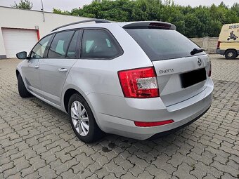 Škoda Octavia Combi 1.6 TDI M5 Elegance Navi DVD Koža R16 - 3