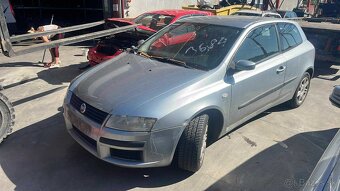 Fiat Stilo 1,6i 76kw kód:182B6000 - 3