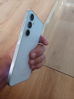 Predám Samsung A55 v super stave - 3
