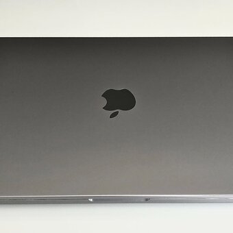 Perfektný Macbook Pro 16" - 3