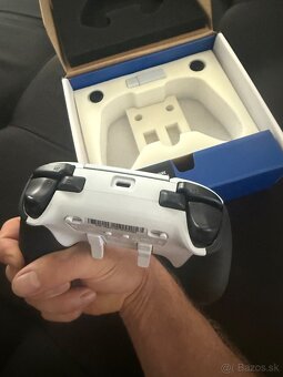 Razer Wolverine V2 PRO - 3