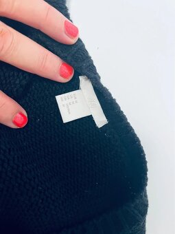 Štýlová čierna chlpatá vesta H&M vel M - 3
