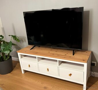 HEMNES IKEA Skrinka na TV - 3