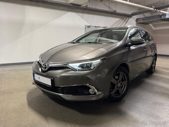 Toyota Auris combi 1,6 97kW 85000km slovák Full LED - 3