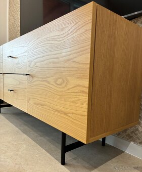 Drevena komoda - 3