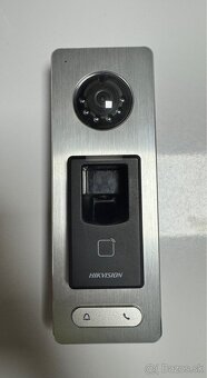 Hikvision DS-K1T501SF prístupový system - 3