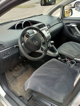 Toyota Verso 2.0 D-4D - 3