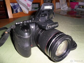 FujiFilm Finepix HS20 EXR - 3