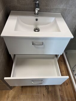 Skrinka s umyvadlom 60cm - 3