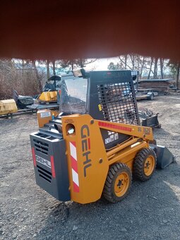 Bobcat Gehl smykovy nakladac - 3