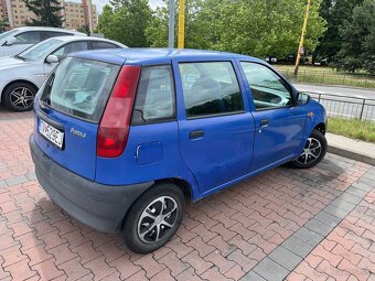 Predám Fiat Punto 1.1, 40kw benzín - 3