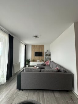 Moderný 3-izbový byt s dvoma balkónmi, vnútorným parkovaním - 3
