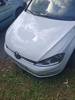 Volkswagen golf - 3