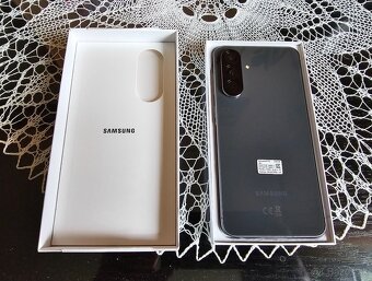 Samsung A56 5G, 256gb, Nový - 3