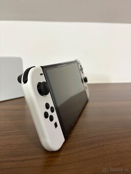 NINTENTO Switch OLED - 3