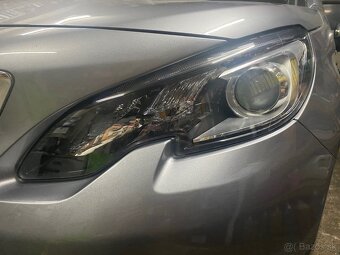 Peugeot 2008 predné svetla nové - 3